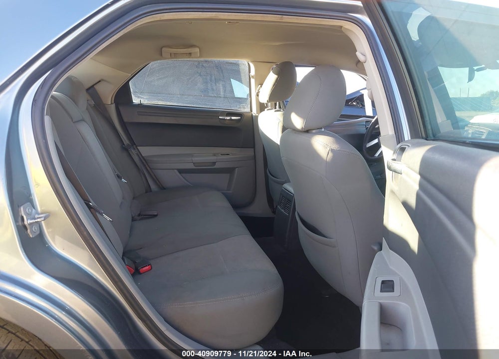 2007 CHRYSLER 300 VIN: 2C3KA43RX7H788271