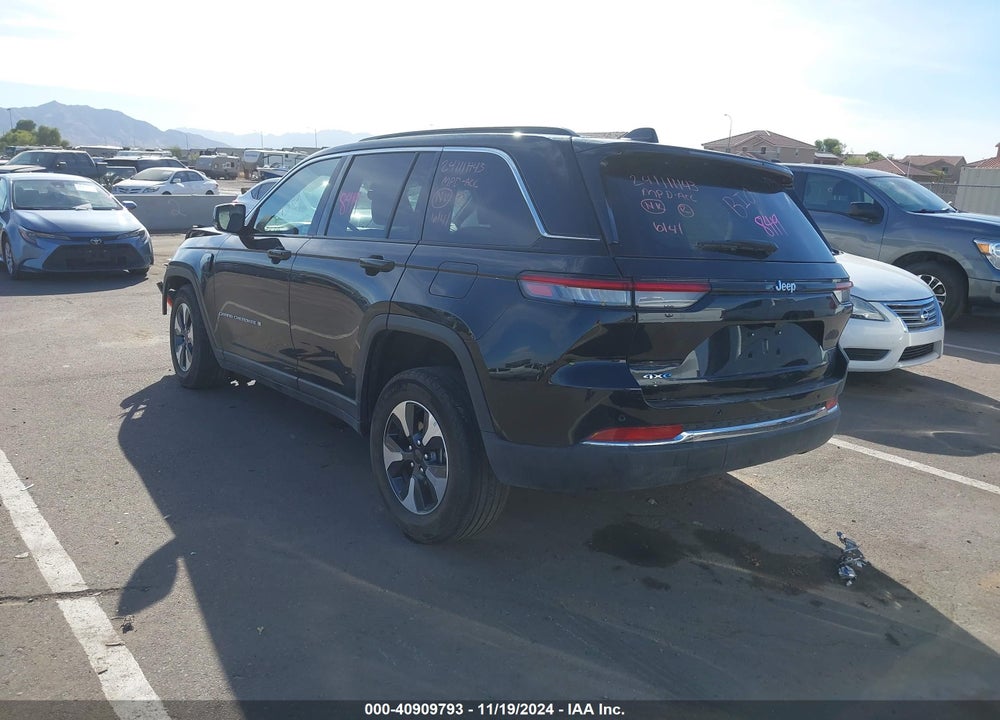 2024 JEEP GRAND CHEROKEE 4XE VIN: 1C4RJYB64RC116141