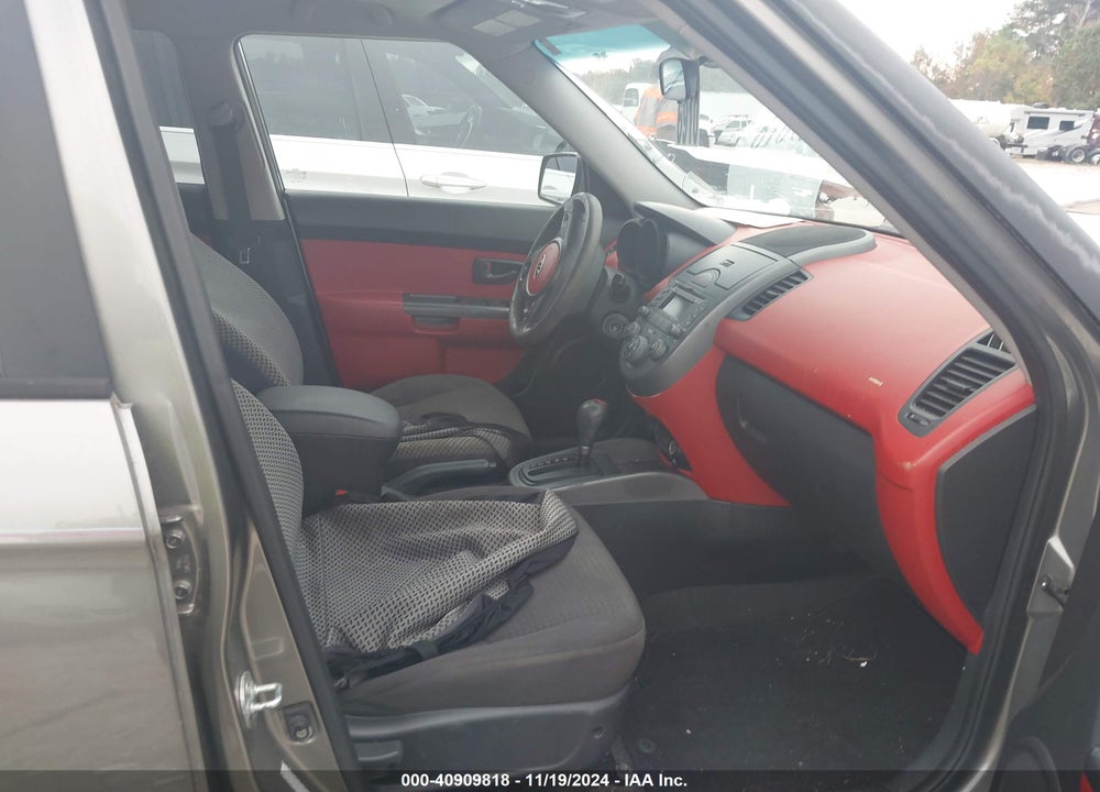 2010 KIA SOUL SPORT VIN: KNDJT2A24A7050660