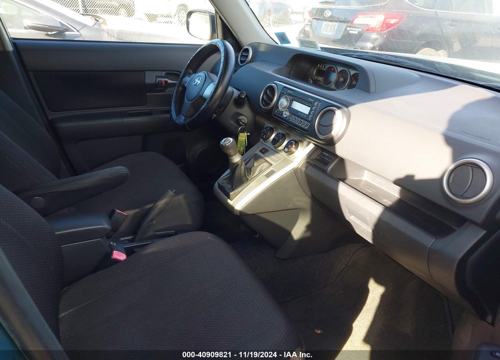 2010 SCION XB VIN: JTLZE4FE6A1100056