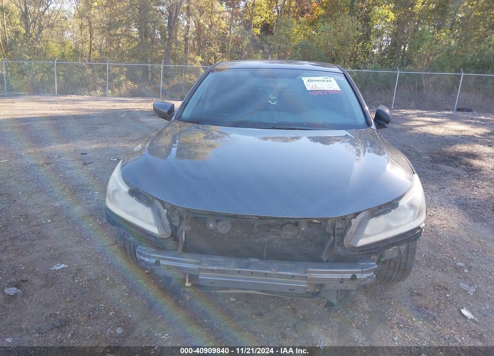 2017 HONDA ACCORD LX VIN: 1HGCR2F35HA057186