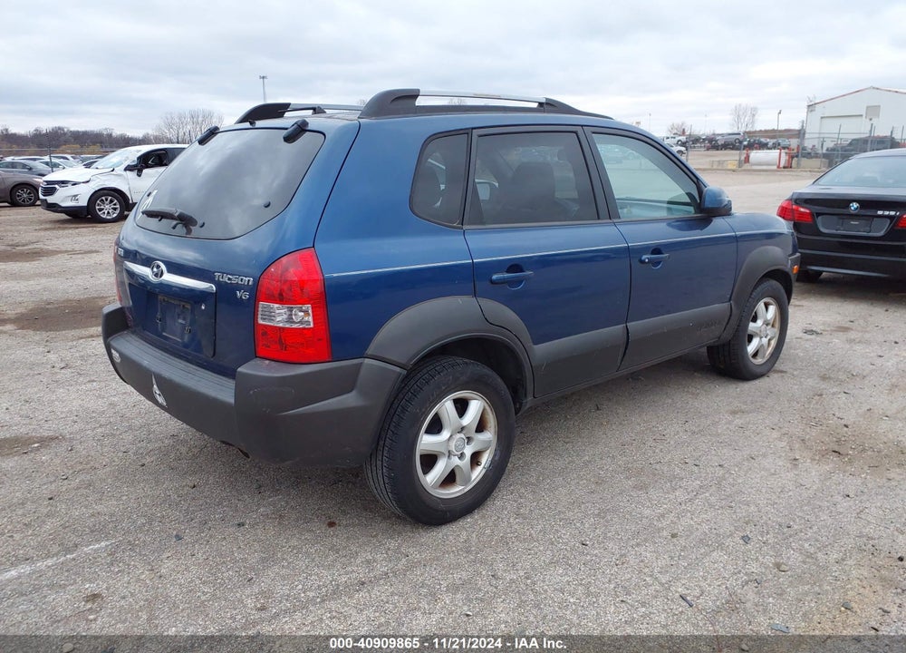 2005 HYUNDAI TUCSON GLS/LX VIN: KM8JN12D75U145219