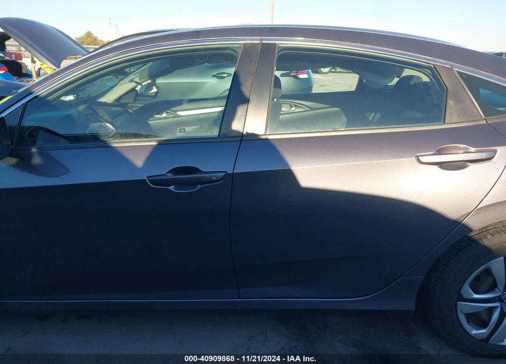 2017 HONDA CIVIC LX VIN: 19XFC2F55HE001700