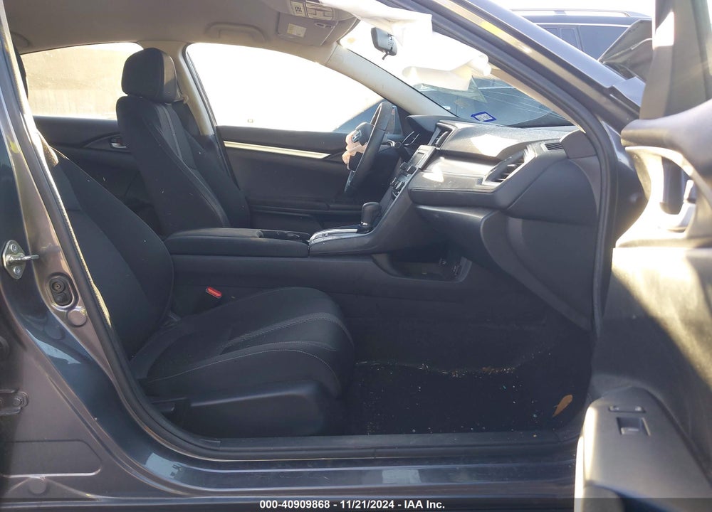 2017 HONDA CIVIC LX VIN: 19XFC2F55HE001700