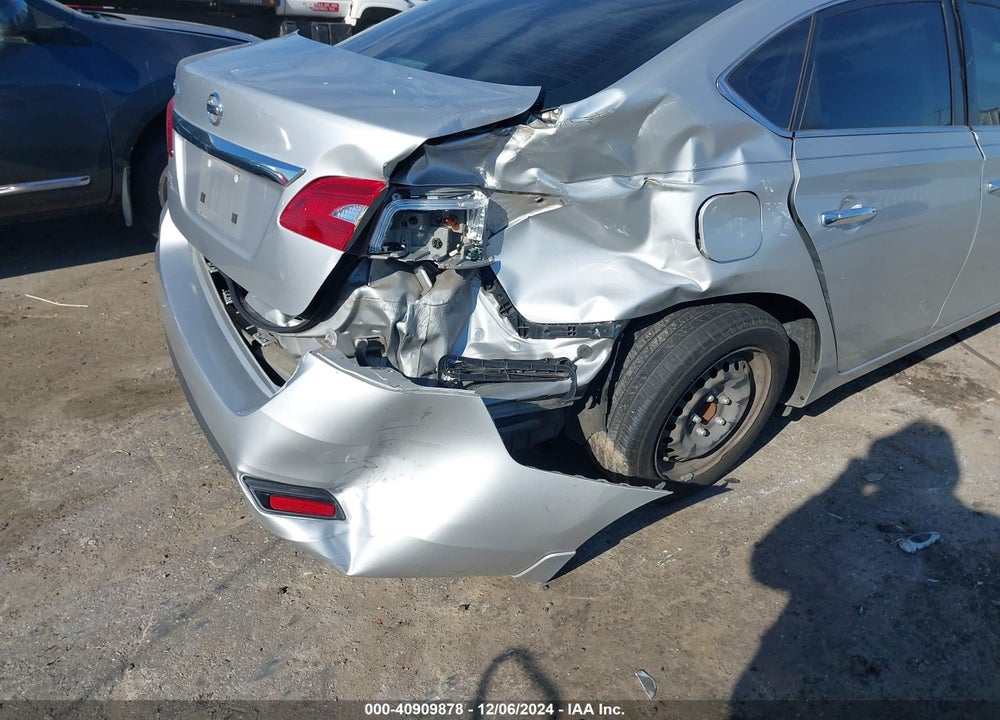 2018 NISSAN SENTRA S VIN: 3N1AB7AP4JY334786