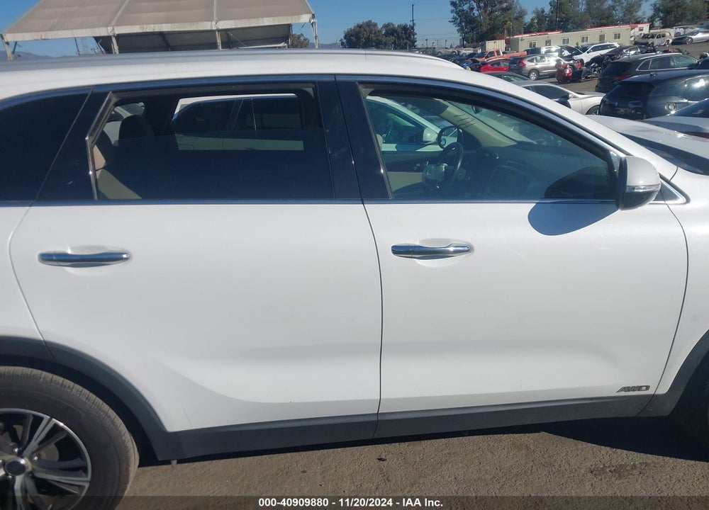 2016 KIA SORENTO 2.4L LX VIN: 5XYPGDA31GG056205