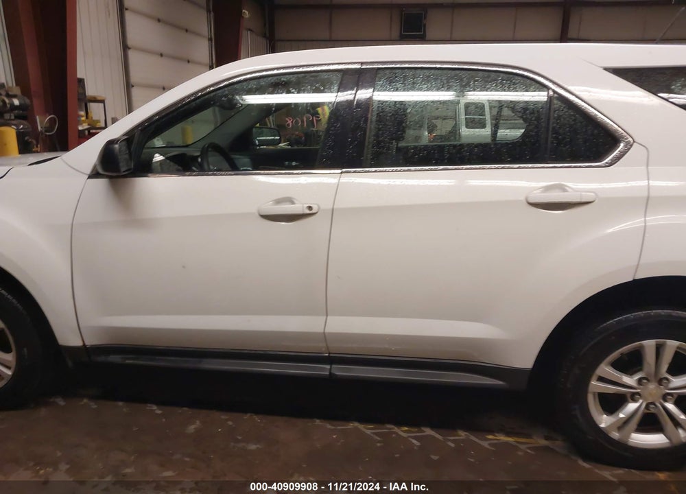 2017 CHEVROLET EQUINOX LS VIN: 2GNALBEKXH1572122