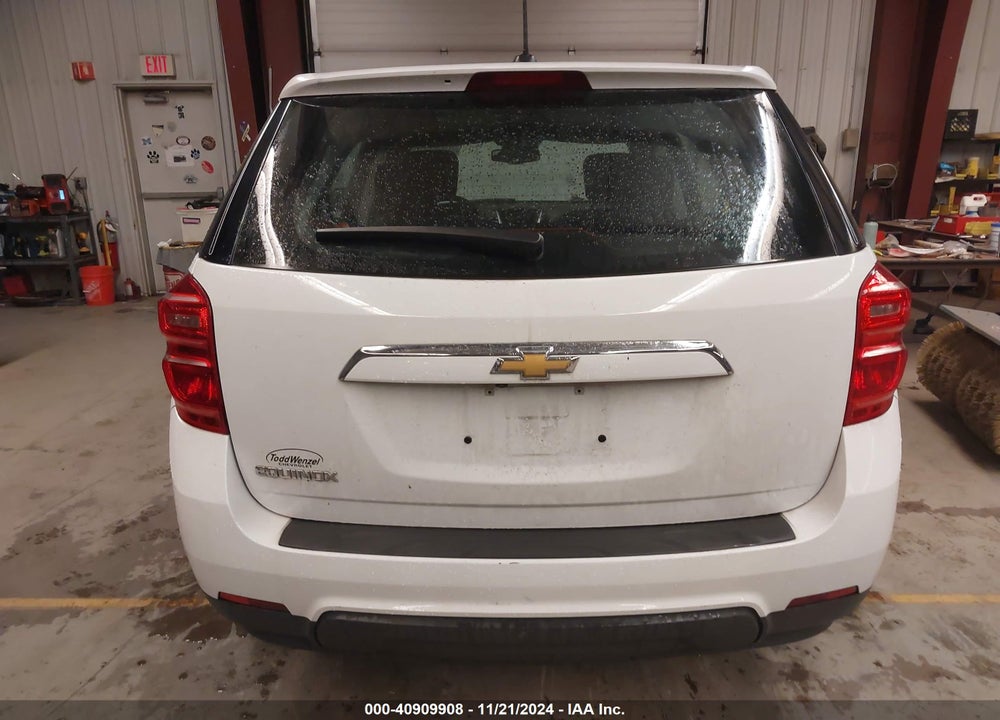 2017 CHEVROLET EQUINOX LS VIN: 2GNALBEKXH1572122