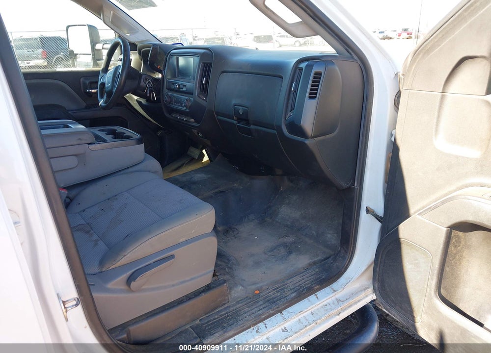 2018 GMC SIERRA 2500HD VIN: 1GT11REG9JF155687