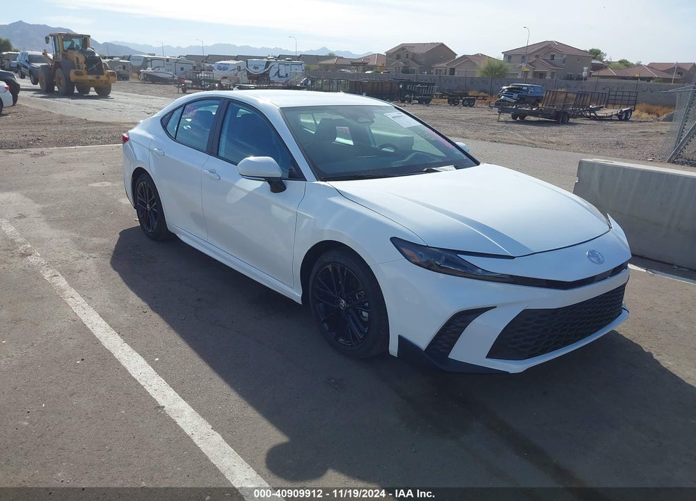 2025 TOYOTA CAMRY SE VIN: 4T1DAACKXSU061641