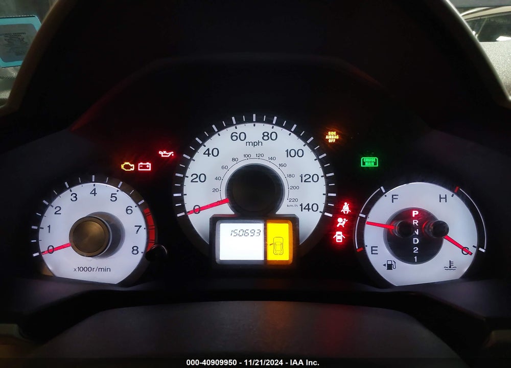 2011 HONDA PILOT LX VIN: 5FNYF4H29BB013672