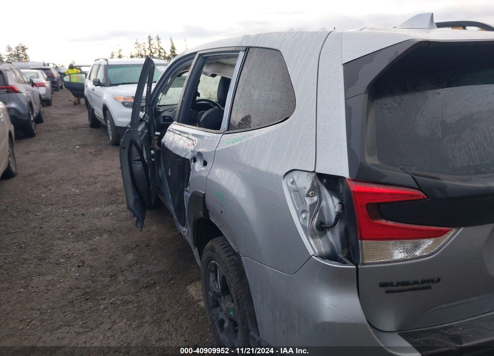 2023 SUBARU FORESTER VIN: JF2SKAMC1PH502414
