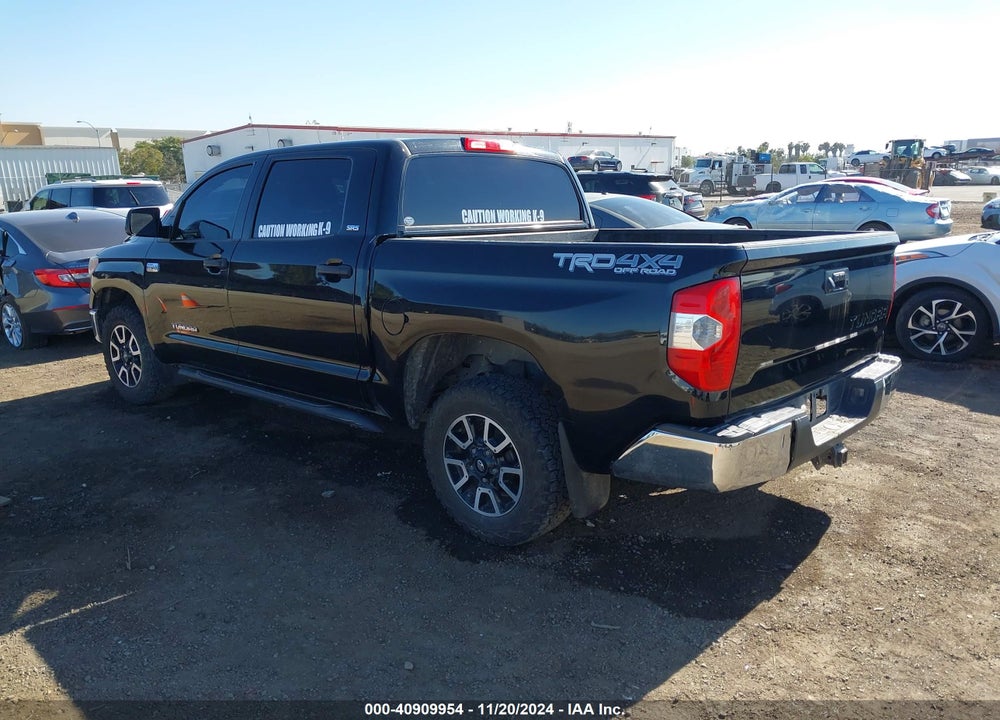 2014 TOYOTA TUNDRA SR5 5.7L V8 VIN: 5TFDW5F17EX352911