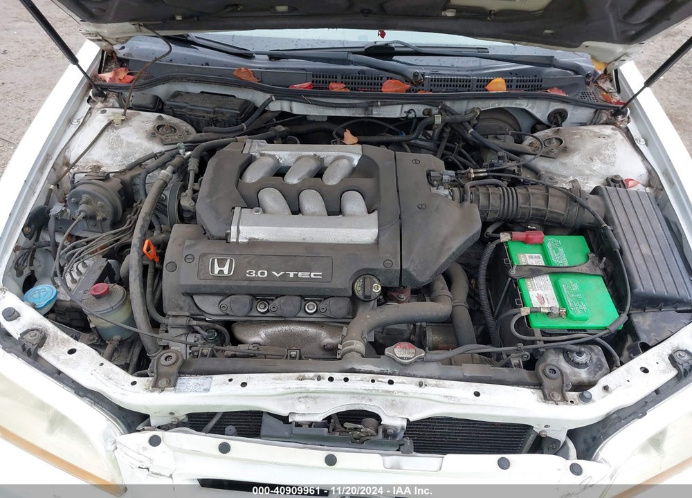 2002 HONDA ACCORD 3.0 EX VIN: 1HGCG22532A030203