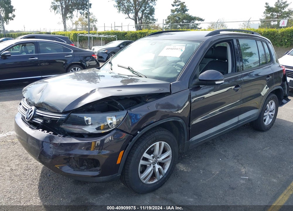 2016 VOLKSWAGEN TIGUAN S VIN: WVGAV7AX0GW539165