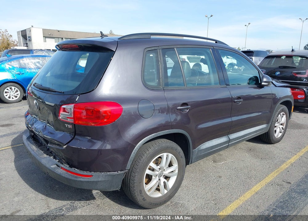 2016 VOLKSWAGEN TIGUAN S VIN: WVGAV7AX0GW539165