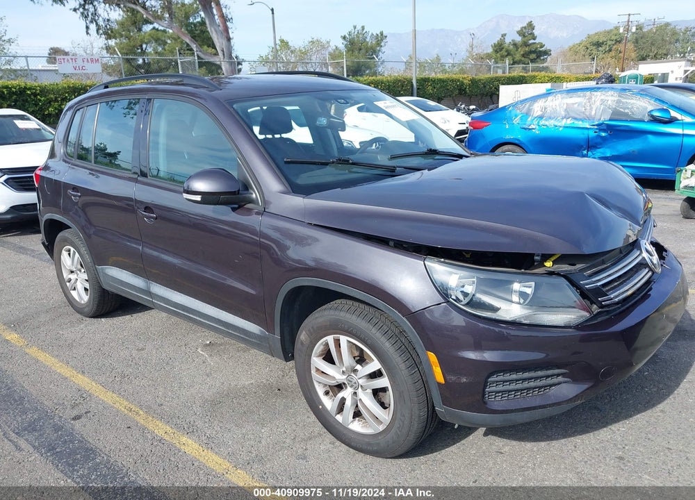 2016 VOLKSWAGEN TIGUAN S VIN: WVGAV7AX0GW539165