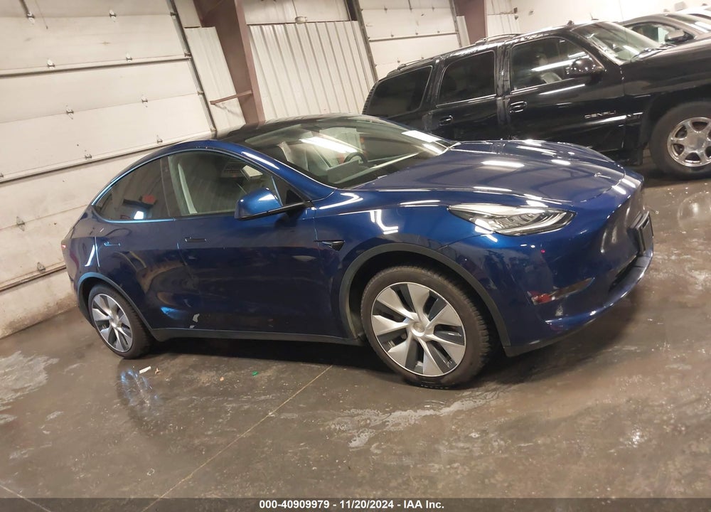 2021 TESLA MODEL Y LONG RANGE DUAL MOTOR ALL-WHEEL DRIVE VIN: 5YJYGDEE0MF105106