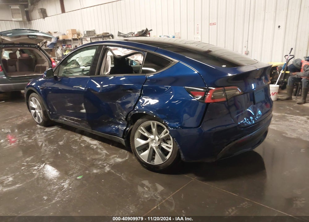 2021 TESLA MODEL Y LONG RANGE DUAL MOTOR ALL-WHEEL DRIVE VIN: 5YJYGDEE0MF105106