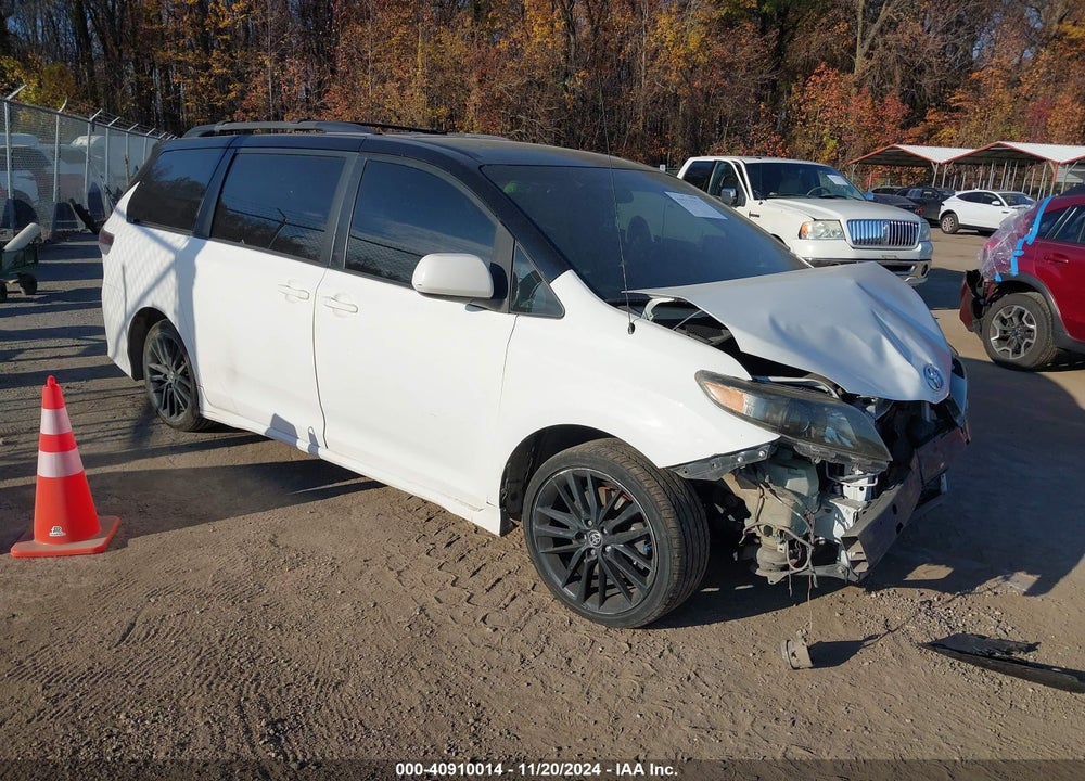 2011 TOYOTA SIENNA SPORT VIN: 5TDXK3DC4BS032044