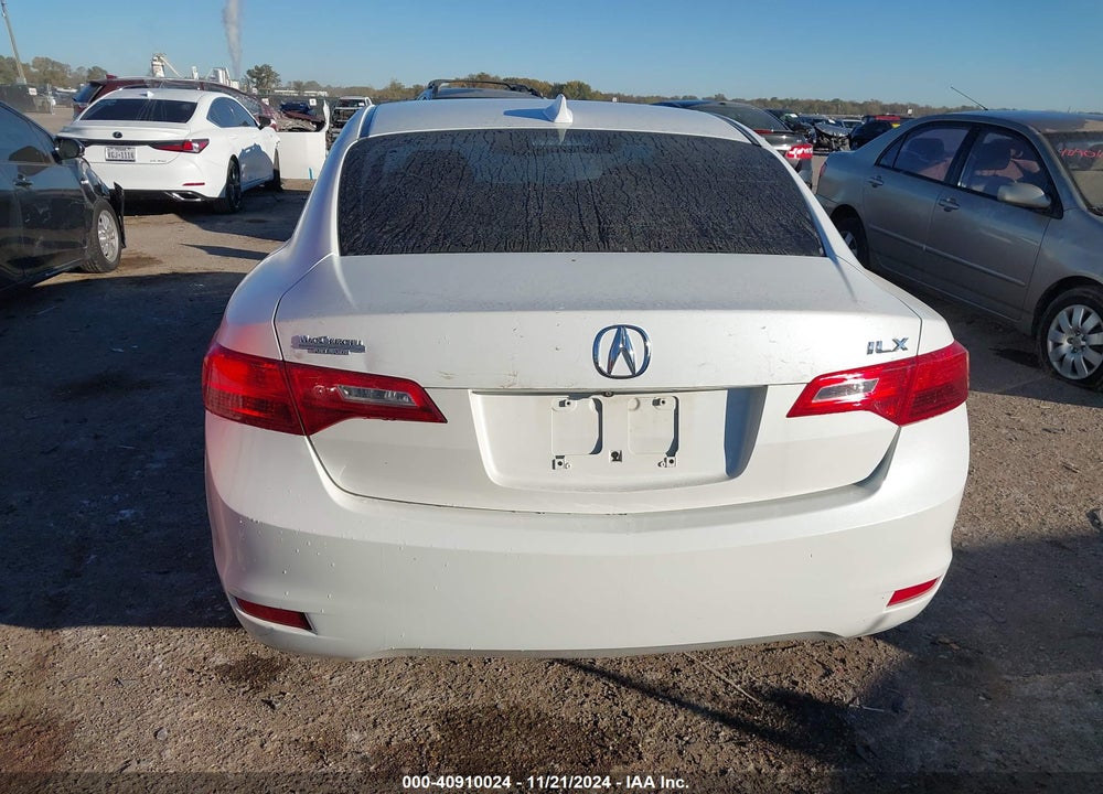 2015 ACURA ILX 2.0L VIN: 19VDE1F54FE001687