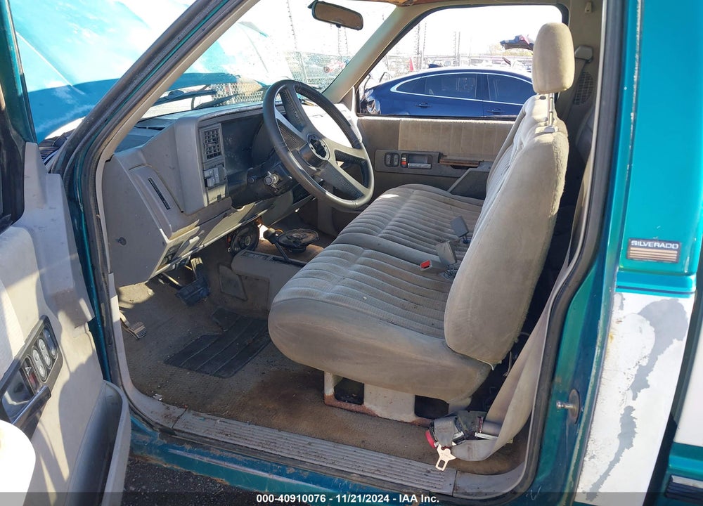 1993 CHEVROLET GMT-400 K1500 VIN: 1GCEK14K3PZ199679