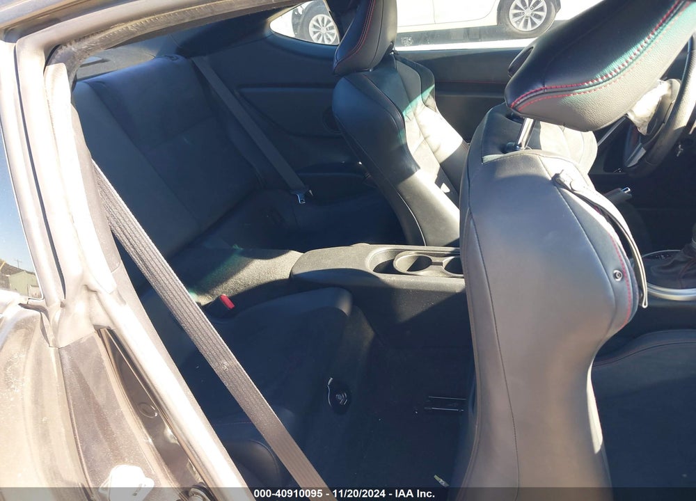 2015 SUBARU BRZ LIMITED VIN: JF1ZCAC10F8605077