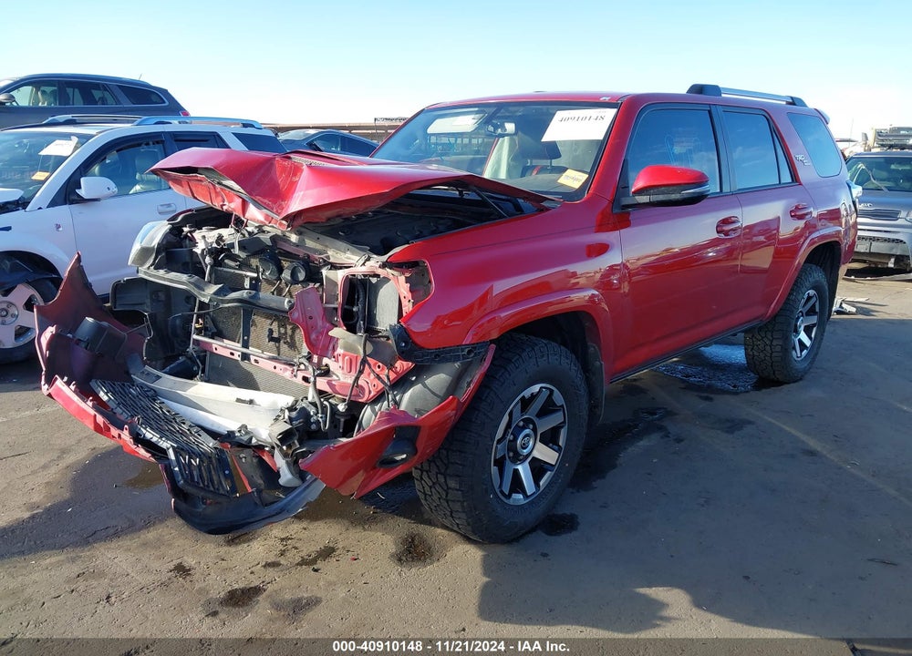 2018 TOYOTA 4RUNNER TRD OFF ROAD PREMIUM VIN: JTEBU5JR5J5588260