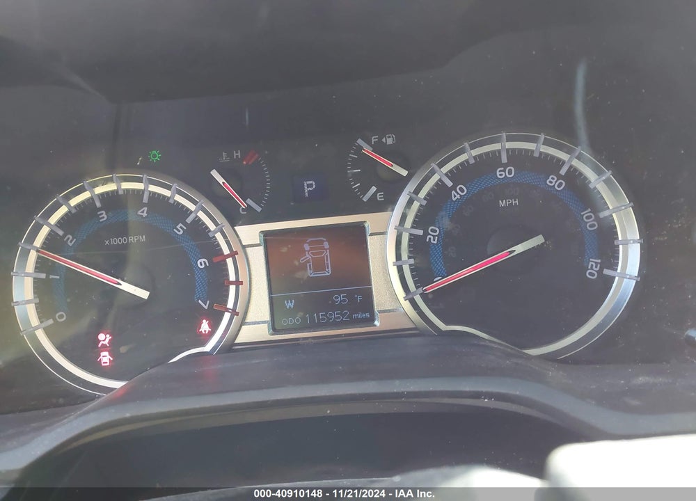 2018 TOYOTA 4RUNNER TRD OFF ROAD PREMIUM VIN: JTEBU5JR5J5588260