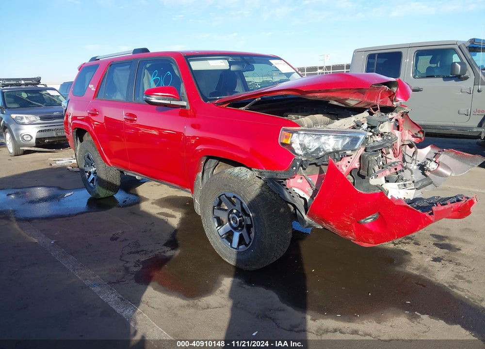 2018 TOYOTA 4RUNNER TRD OFF ROAD PREMIUM VIN: JTEBU5JR5J5588260