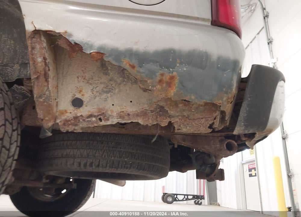 2002 GMC YUKON XL 1500 SLT VIN: 1GKFK16Z02J257113