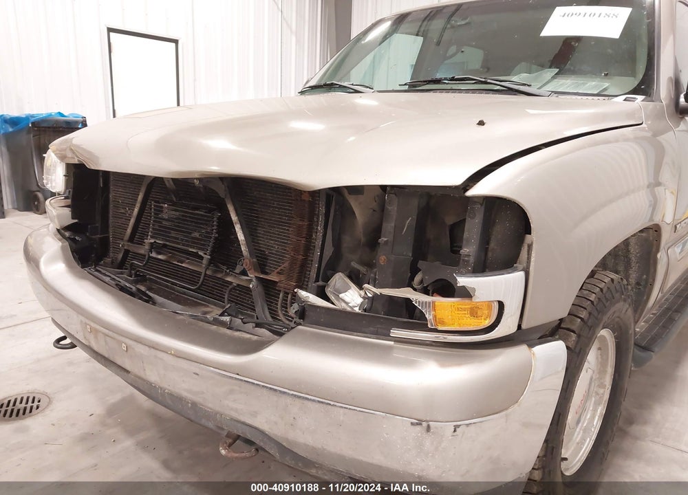 2002 GMC YUKON XL 1500 SLT VIN: 1GKFK16Z02J257113