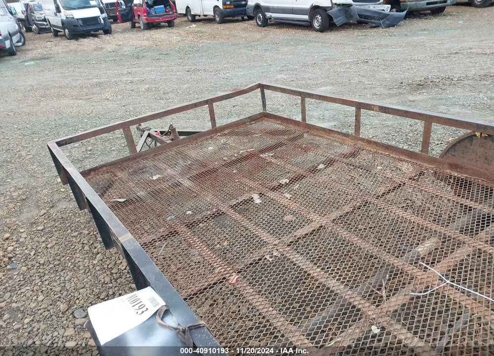 1992 UTILITY SINGLE AXLE TRAILER VIN: T300718