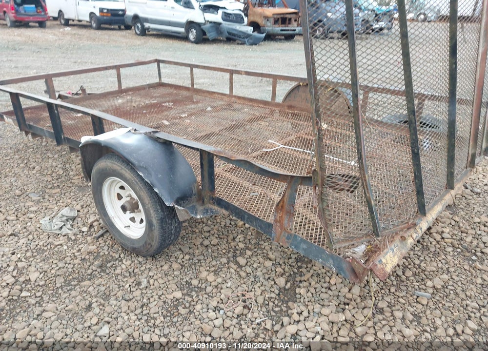1992 UTILITY SINGLE AXLE TRAILER VIN: T300718