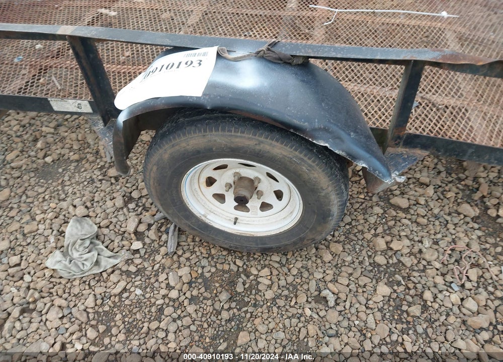 1992 UTILITY SINGLE AXLE TRAILER VIN: T300718