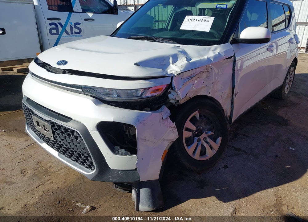 2020 KIA SOUL LX VIN: KNDJ23AU4L7726313