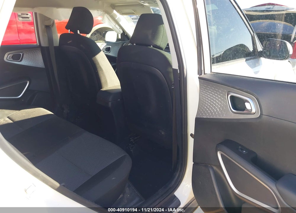 2020 KIA SOUL LX VIN: KNDJ23AU4L7726313