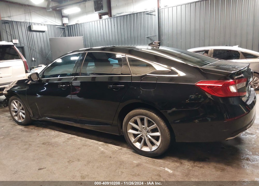2022 HONDA ACCORD LX VIN: 1HGCV1F13NA055842