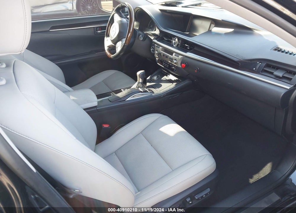 2018 LEXUS ES 300H VIN: JTHBW1GG3J2187030