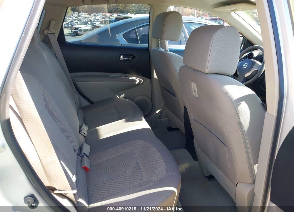 2015 NISSAN ROGUE SELECT S VIN: JN8AS5MT4FW159940