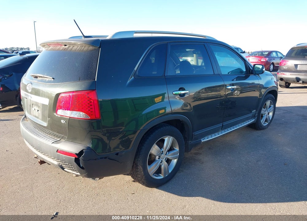 2013 KIA SORENTO EX VIN: 5XYKUDA69DG318755
