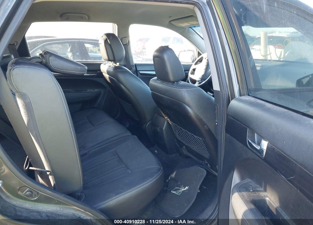2013 KIA SORENTO EX VIN: 5XYKUDA69DG318755