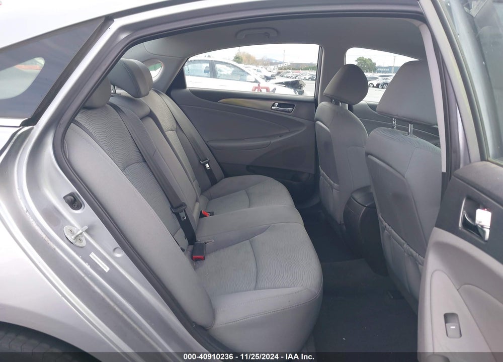 2014 HYUNDAI SONATA HYBRID VIN: KMHEC4A44EA113551