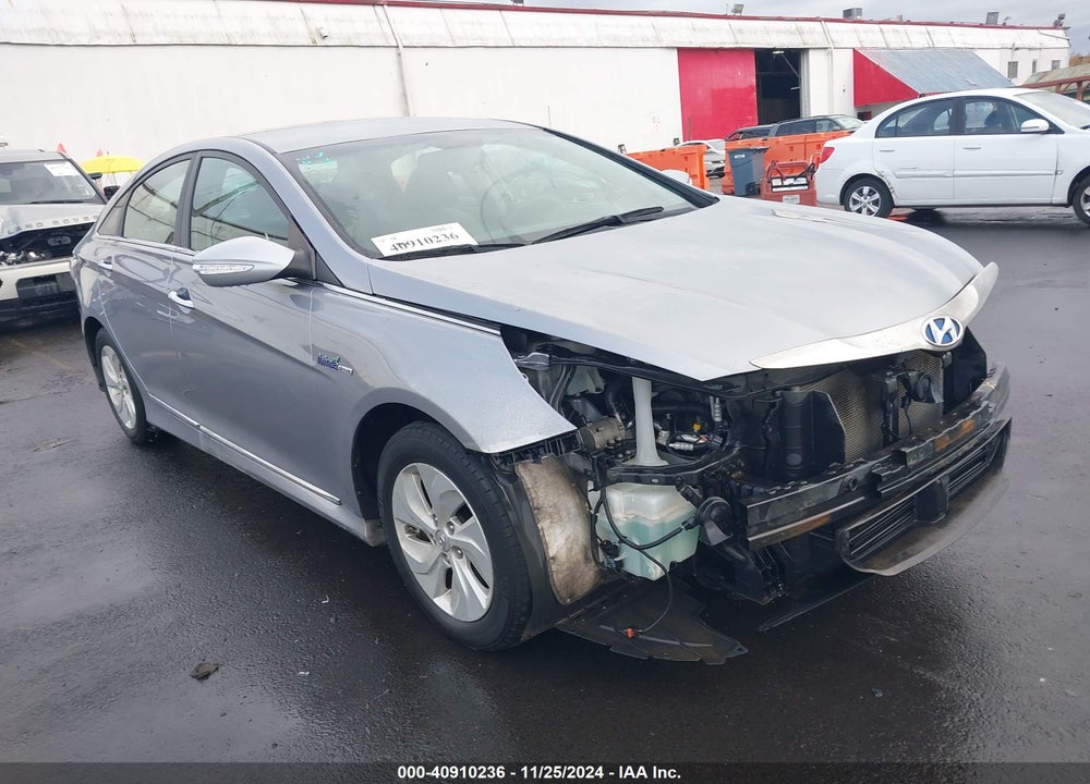 2014 HYUNDAI SONATA HYBRID VIN: KMHEC4A44EA113551