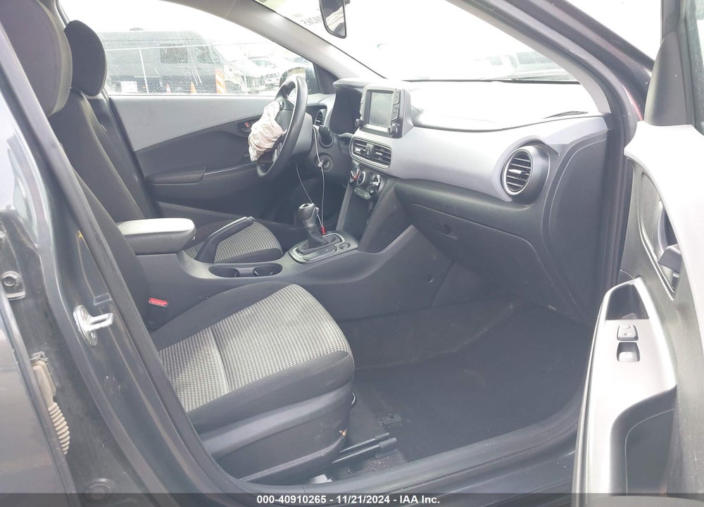 2020 HYUNDAI KONA SE VIN: KM8K1CAA2LU582061