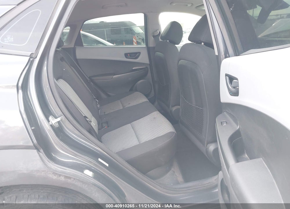 2020 HYUNDAI KONA SE VIN: KM8K1CAA2LU582061