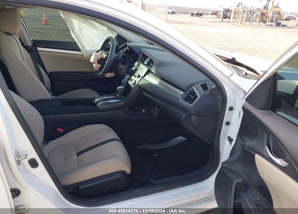 2018 HONDA CIVIC LX VIN: 2HGFC2F55JH608594