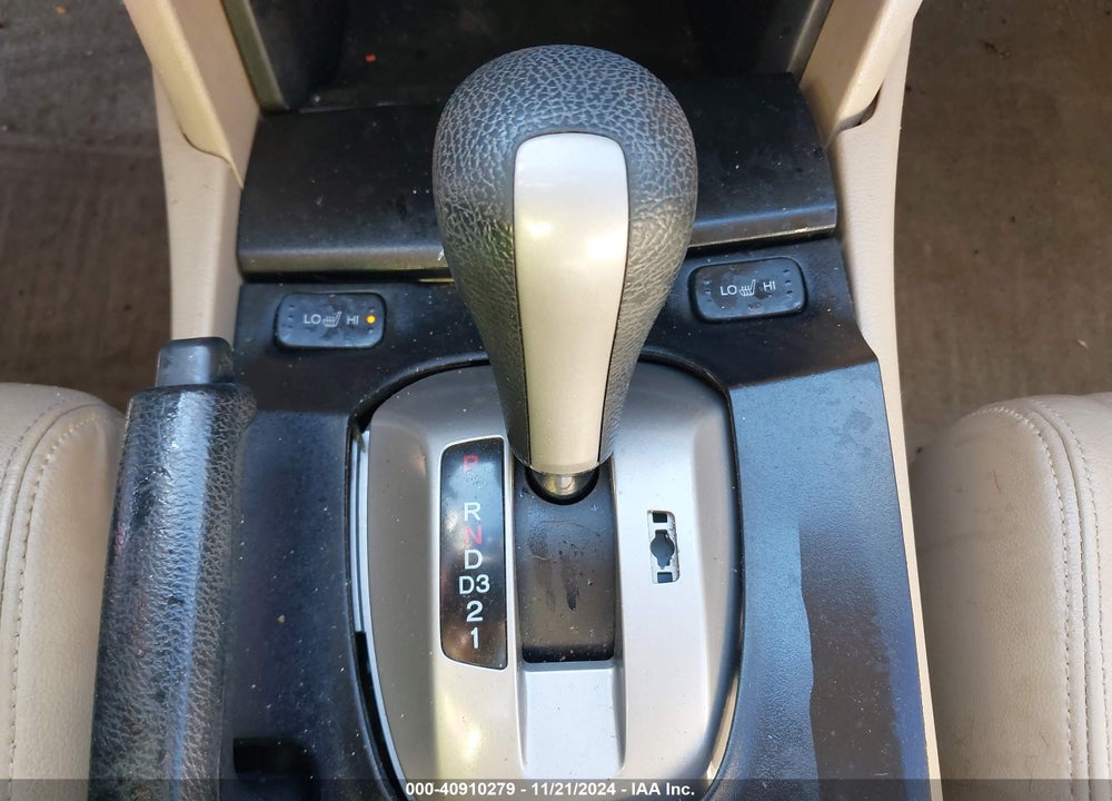 2010 HONDA ACCORD VIN: 1HGCP2F83AA125427