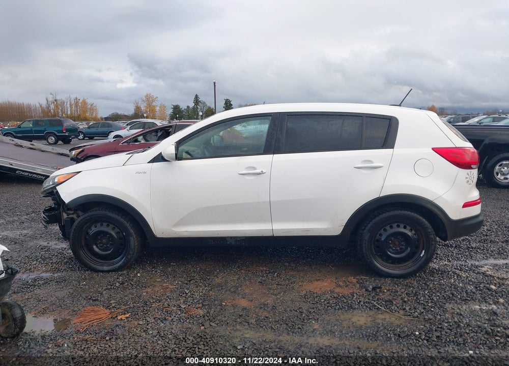 2016 KIA SPORTAGE LX VIN: KNDPBCAC2G7869607