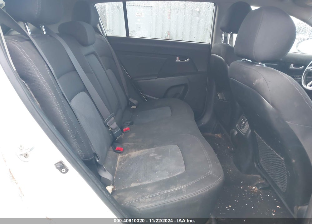 2016 KIA SPORTAGE LX VIN: KNDPBCAC2G7869607